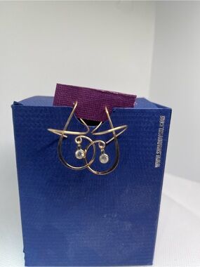 Harry Mason vintage Gold Rhinestone Earrings Earspiral-original purple box